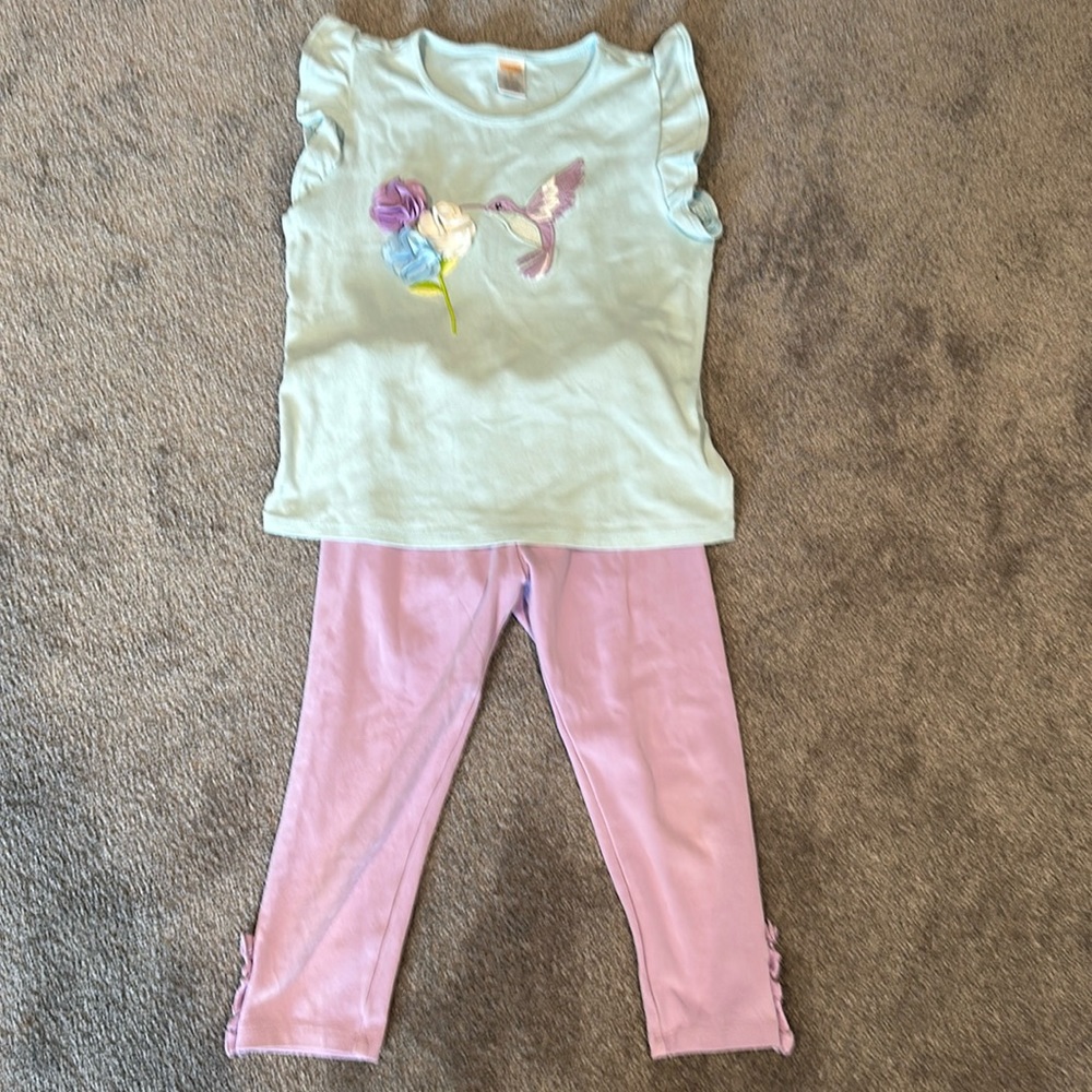 Adorable Gymboree shirt and capri set size 10